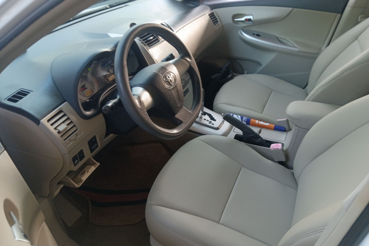 丰田 卡罗拉 2011款 1.8L CVT GL-i局部细节19