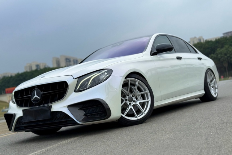 奔驰E级 2017款 E 200 运动型车身外观6007