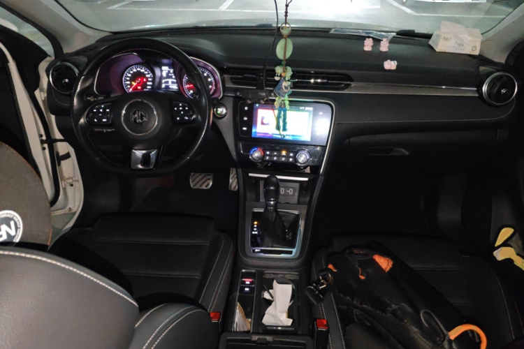 名爵 MG6 2019款 20T 自动运动版中控内饰12