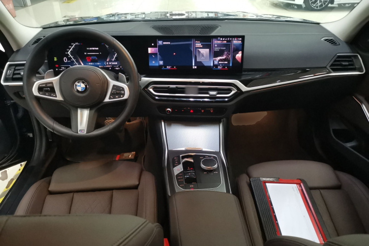 宝马3系 2023款 325Li M运动曜夜套装中控内饰12