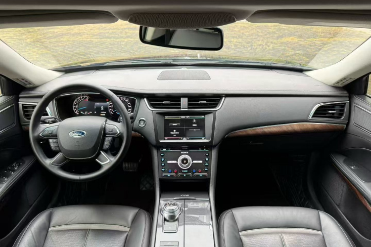 福特 金牛座 2015款 EcoBoost 245 至尊型中控内饰7002