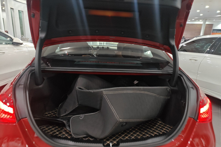 奔驰C级 2024款 C 200 L 运动版机舱底盘23