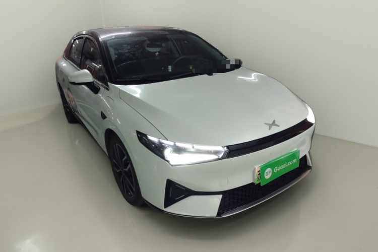 小鹏P5 2021款 460G+车身外观3