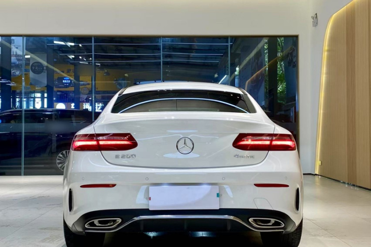 奔驰E级(进口) 2017款 E 200 4MATIC 轿跑车车身外观6006