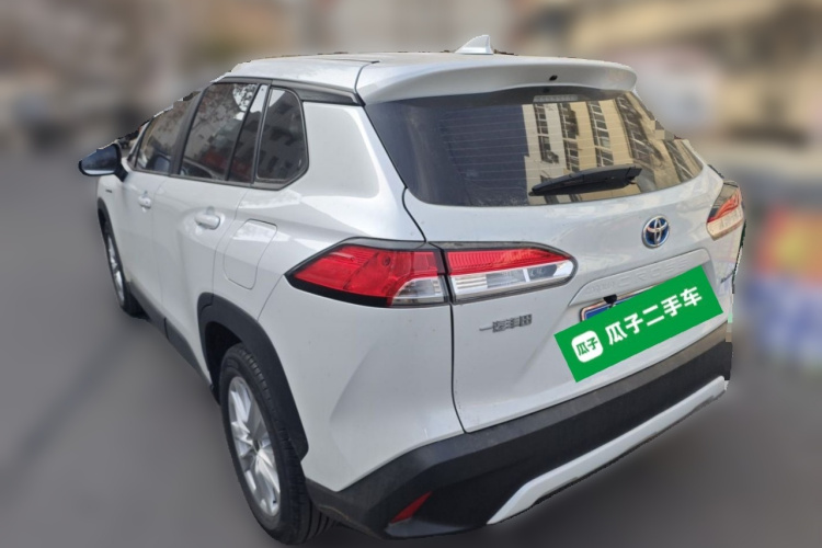 丰田 卡罗拉锐放 2023款 双擎 2.0L 精英版车身外观5