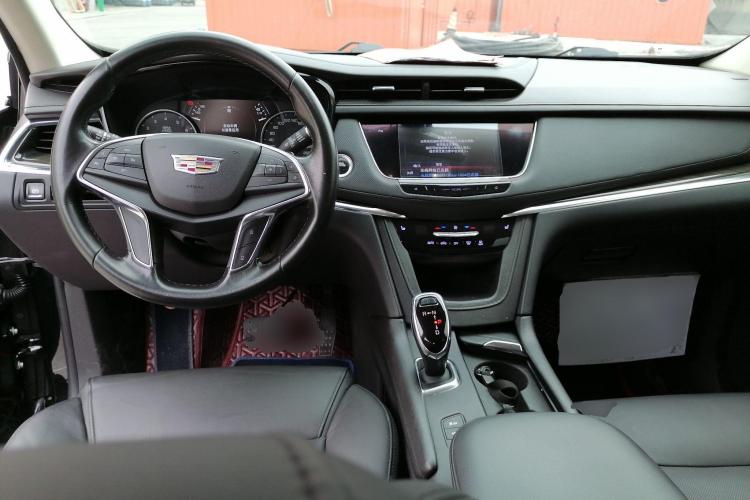 凯迪拉克XT5 2018款 28T 四驱豪华型中控内饰12