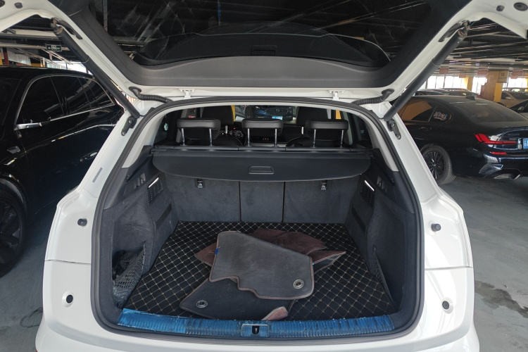 奥迪Q5L 2020款 40 TFSI 荣享时尚型局部细节23