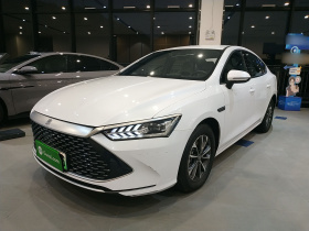 比亚迪 秦PLUS 2024款 荣耀版 DM-i 55KM领先型