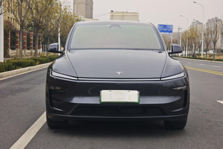 特斯拉 Model Y 2025款 后轮驱动版车身外观6005