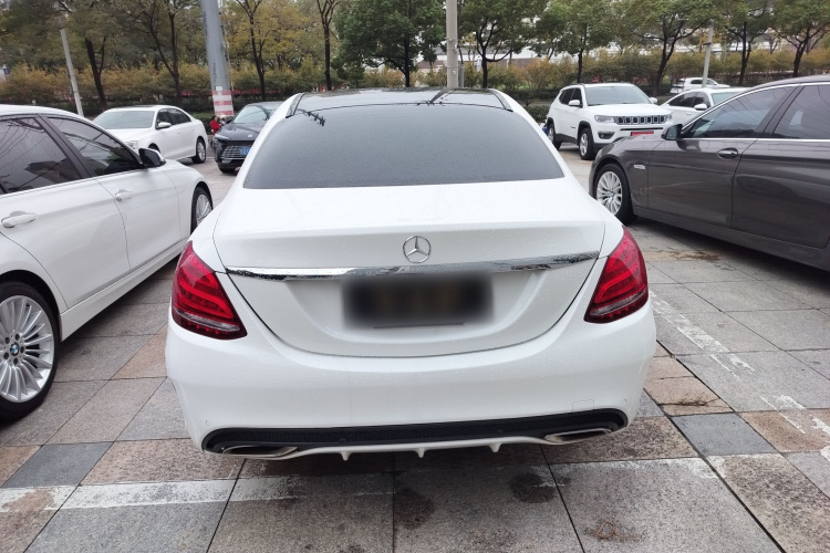 奔驰C级 2015款 C 200 L 运动型车身外观6