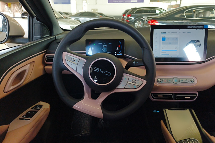 比亚迪 海鸥 2025款 智驾版 305km 活力版中控内饰13