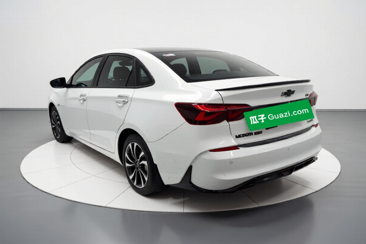 雪佛兰 科鲁泽 2020款 轻混 RS 330T 自动畅快版车身外观5