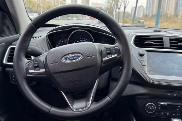 福特 福睿斯 2019款 改款 1.5L 自动悦享型 国VI局部细节13