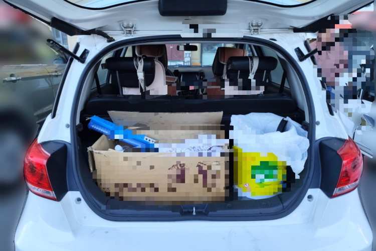 长城M4 2014款 1.5L 手动豪华型中控内饰23