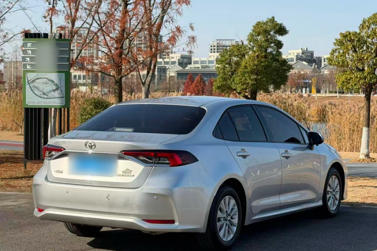 丰田 卡罗拉 2022款 TNGA 1.5L CVT先锋版车身外观6003