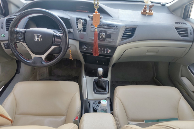 本田 思域 2012款 1.8L 手动舒适版中控内饰7002