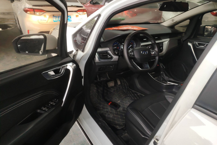 吉利汽车 远景X3 2019款 升级版 1.5L CVT精英型中控内饰7003