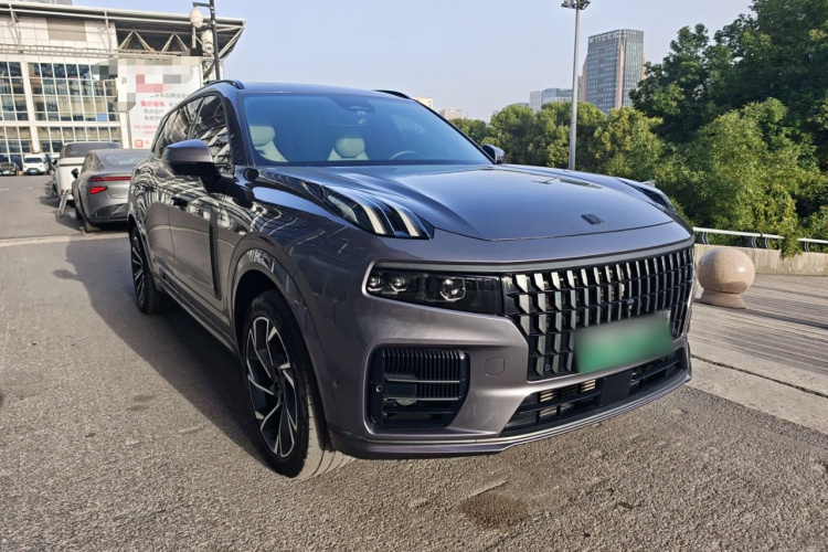 领克09 EM-P 2023款 2.0TD EM-P 远航版PM 六座车身外观6002