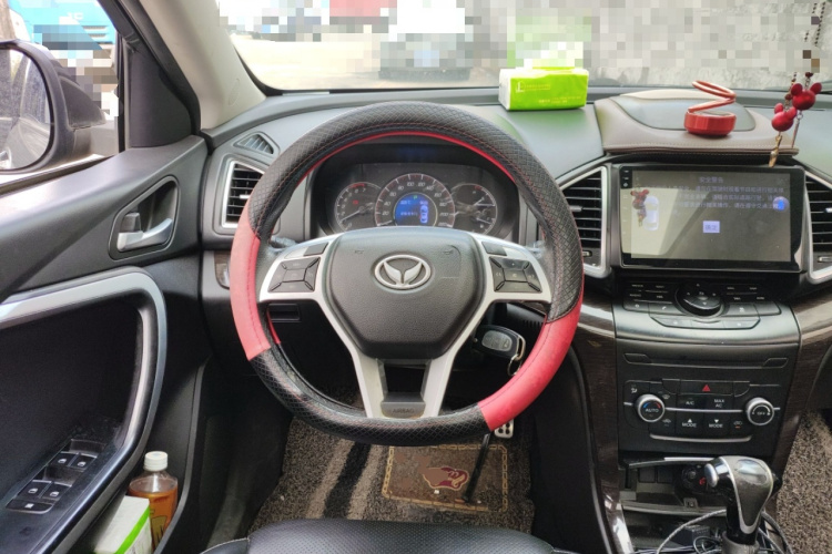 北汽幻速S6 2017款 1.5T CVT畅享型中控内饰13