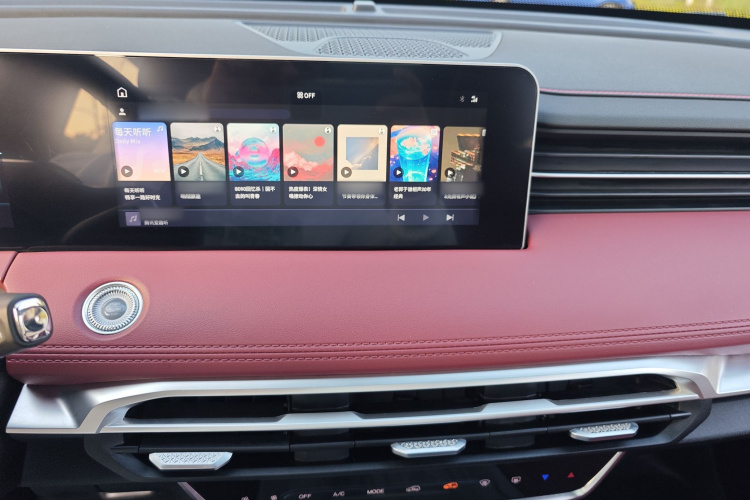 捷途X70 PLUS 2023款 1.6T DCT强者 7座局部细节16