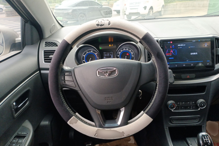 凯翼E3 2018款 1.5L 手动尊贵型中控内饰13