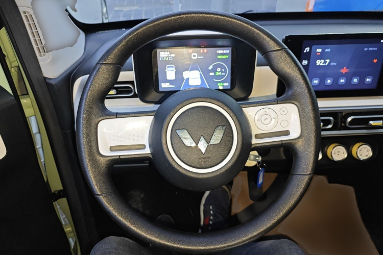 五菱汽车 宏光MINIEV 2024款 第三代 215km 进阶版中控内饰13