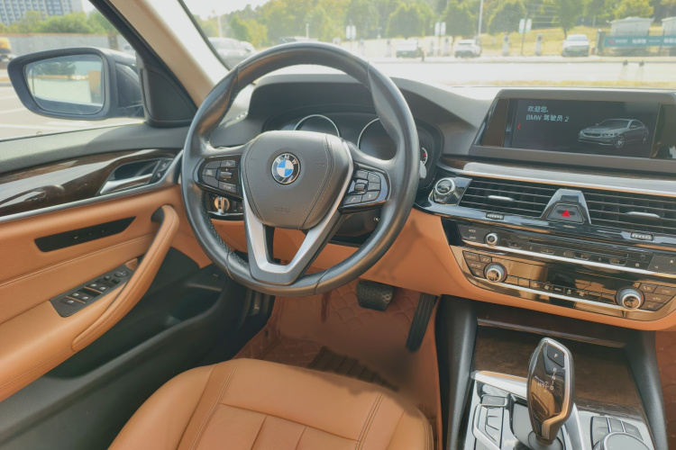 宝马5系 2018款 528Li 上市特别版局部细节13