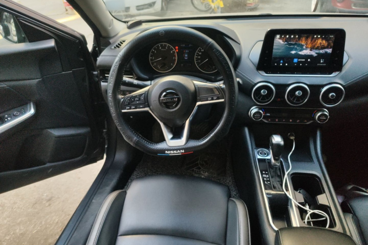 日产 轩逸 2021款 1.6L XL CVT悦享版中控内饰13