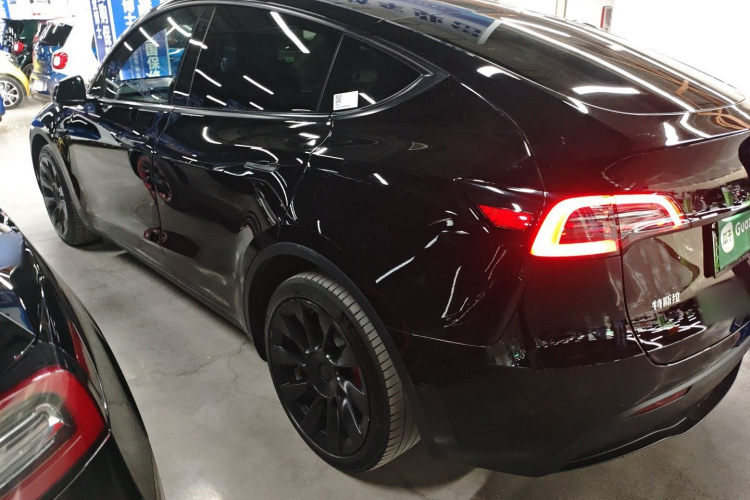 特斯拉 Model Y 2021款 长续航全轮驱动版车身外观6003