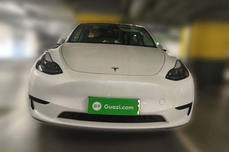 特斯拉 Model Y 2024款 后轮驱动版车身外观2