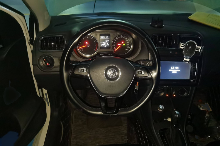 大众 Polo 2016款 1.6L 自动舒适型局部细节13