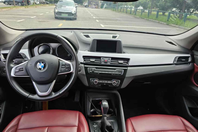 宝马X1 2019款 sDrive20Li 领先型中控内饰7009