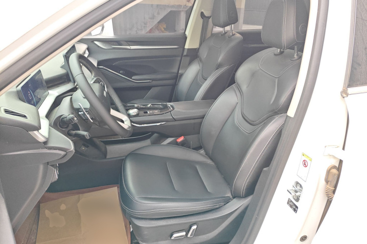 哈弗H6 2021款 第三代 1.5T 自动两驱Max中控内饰19