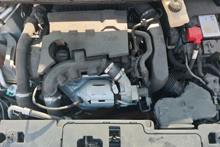 标致408 2018款 改款 350THP 自动豪华版局部细节24