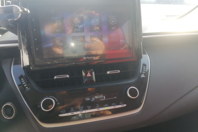 丰田 卡罗拉 2019款 1.2T S-CVT GL-i精英版局部细节16