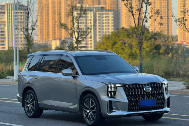 广汽传祺 传祺GS8 2022款 双擎系列 2.0TM 两驱尊贵版 （七座）车身外观6006