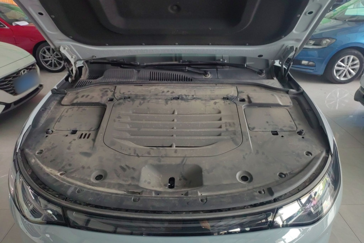 零跑汽车 零跑C01 2024款 纯电 525尊享版机舱底盘24