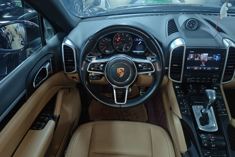 保时捷 2016款 Cayenne 3.0T中控内饰13