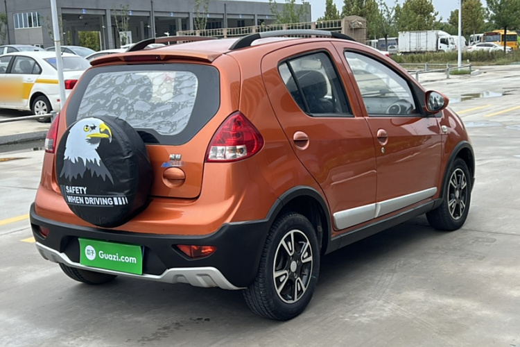 吉利汽车 熊猫经典 2015款 1.5L 自动酷趣版车身外观6001