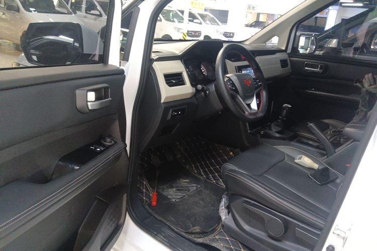 五菱汽车 五菱征程 2021款 1.5T 手动豪华型中控内饰7003