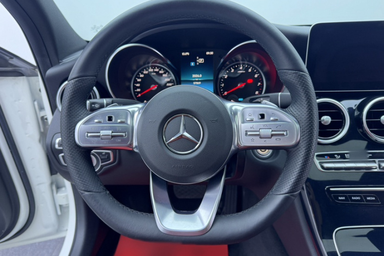 奔驰C级 2019款 C 260 运动版中控内饰7004