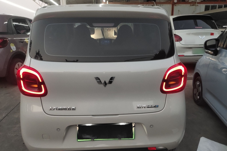 五菱汽车 宏光MINIEV 2025款 四门版 臻享款车身外观6004