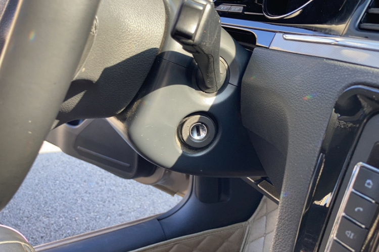 大众 宝来 2015款 质惠版 1.6L 手动舒适型中控内饰7005