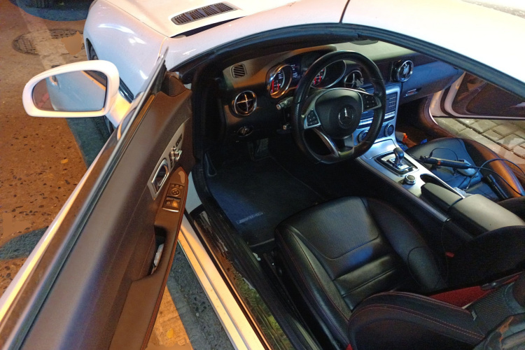 奔驰SLC 2016款 SLC 300 豪华运动型中控内饰20