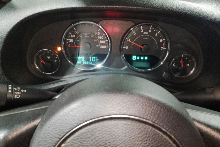 Jeep 牧马人 2015款 3.0L Sahara 四门舒享版局部细节14