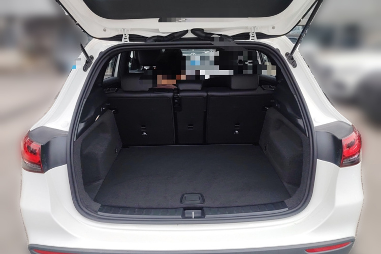 奔驰GLA 2023款 GLA 200局部细节23