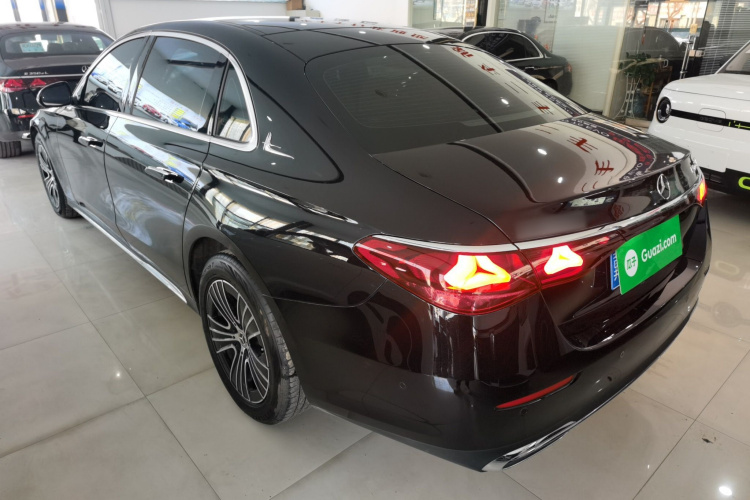 奔驰E级 2025款 E 260 L车身外观6013