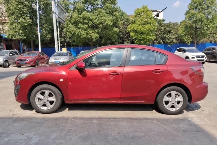 马自达3星骋 2015款 三厢 1.6L 自动精英型车身外观4