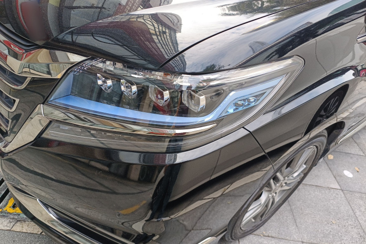 本田 艾力绅 2019款 2.0L 混动至尊版局部细节36