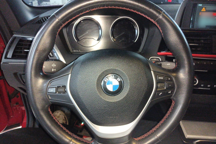 宝马2系(进口) 2019款 225i 敞篷轿跑车 运动设计套装局部细节13